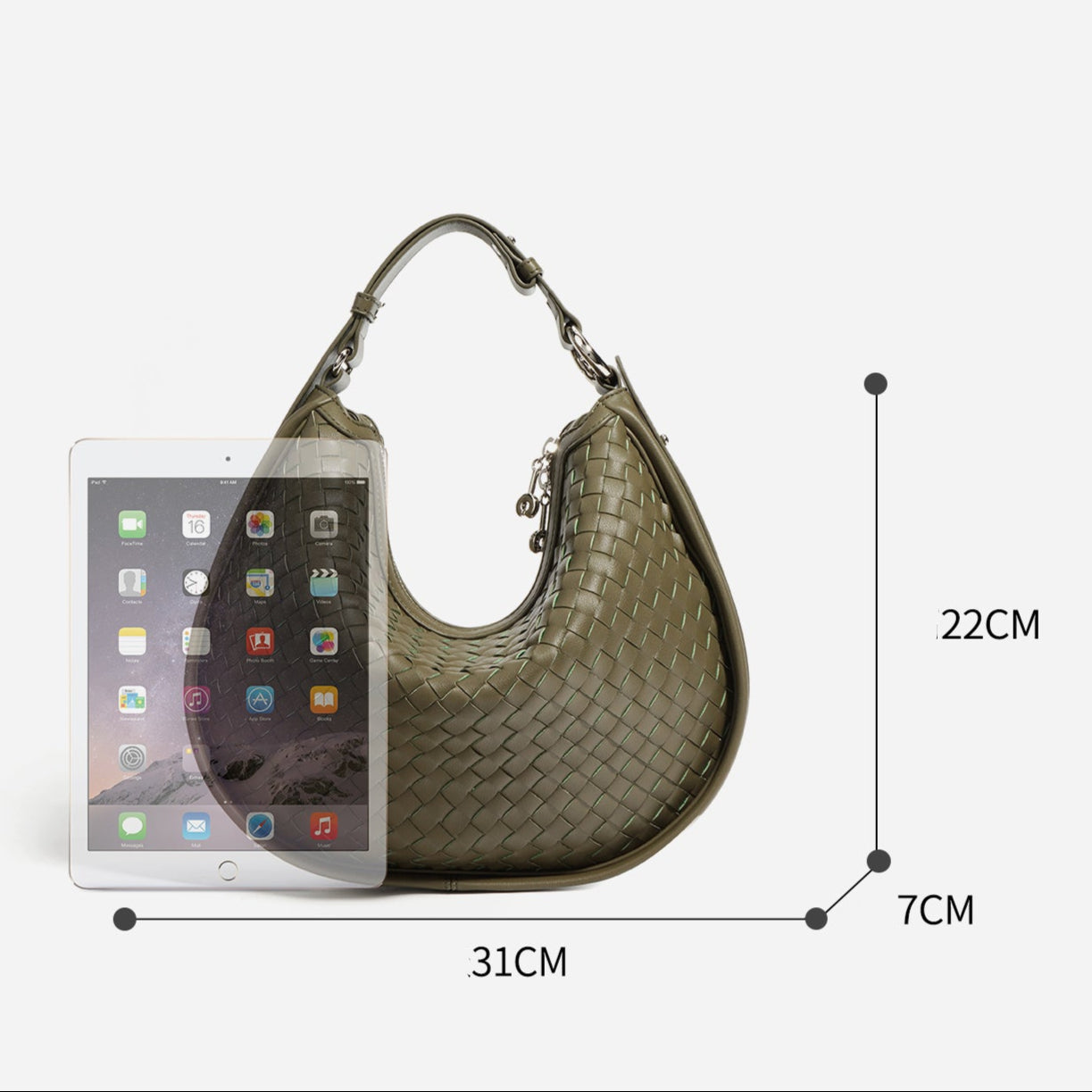 Bolsa de piel trenzada con asa ajustable